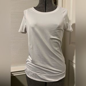 Layer 8 Short Sleeve Workout Top size Small